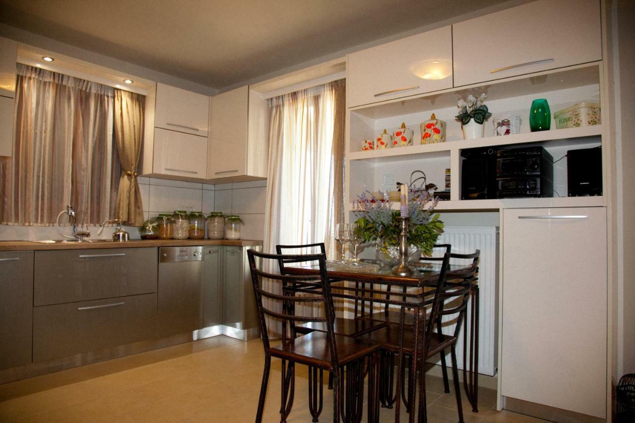Virginia Place Athéras Екстериор снимка